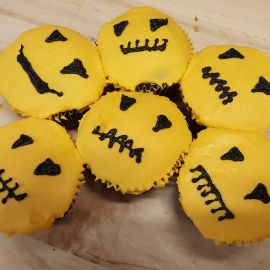Photo---Decadent-Halloween-cupcakes